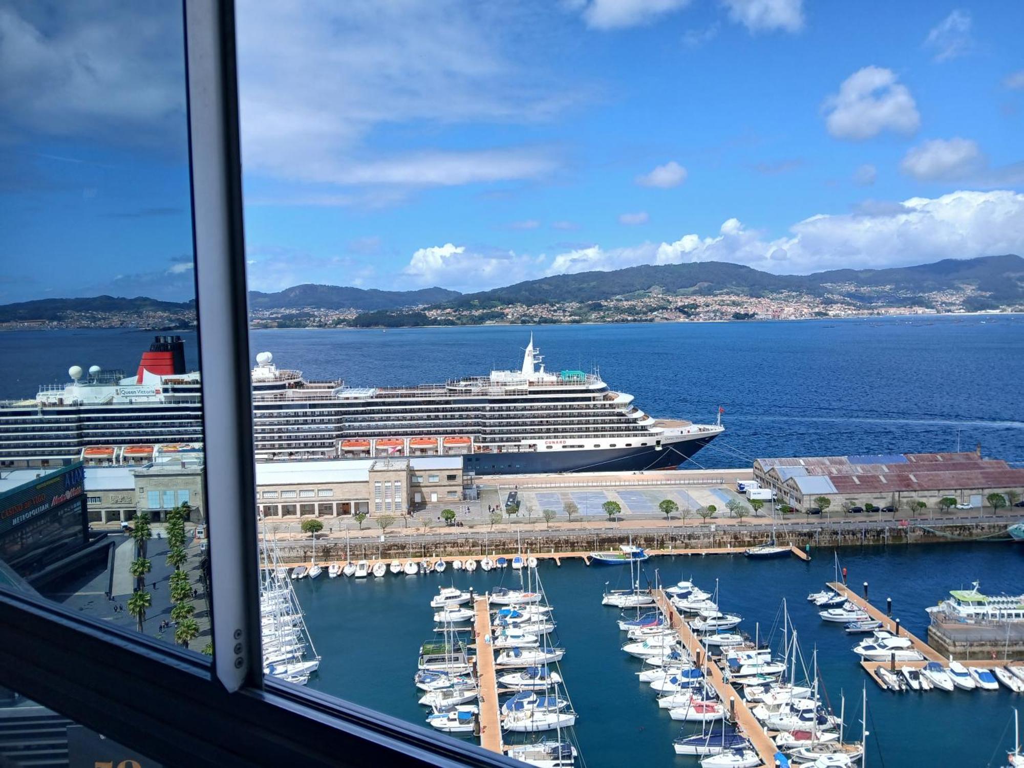 Impresionantes Vistas En El Centro De Vigo Exterior foto